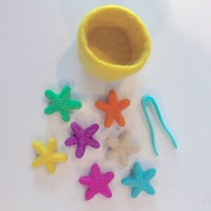 LOVEVERY Felt Stars & Tweezers Set from The Companion Playkit